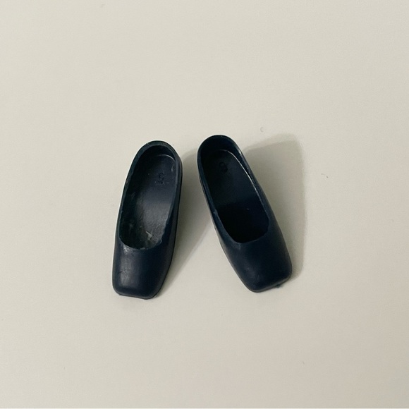 Vintage Barbie Black Shoes Doll Accessory Korea - Picture 3 of 14